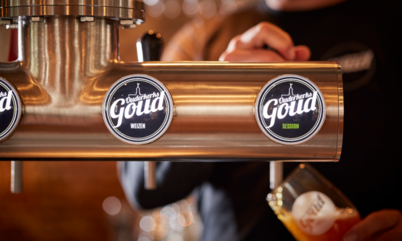 Ouderkerks Goud bier tappen